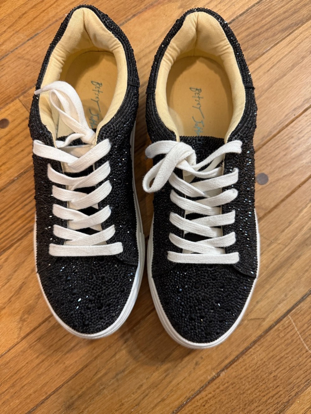Betsey Johnson Black Glitter Low-Top Sneakers with White Interior - Picture 6 of 6